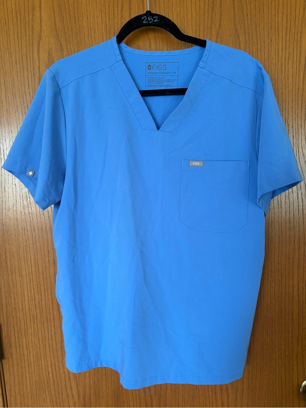 FIGS Women’s V-Neck Scrub Top in Blue